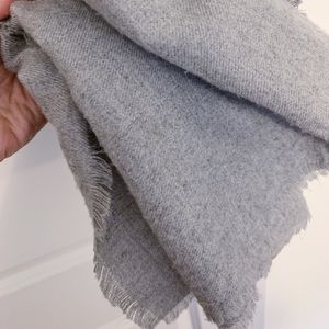 ZARA | chic gray scarf